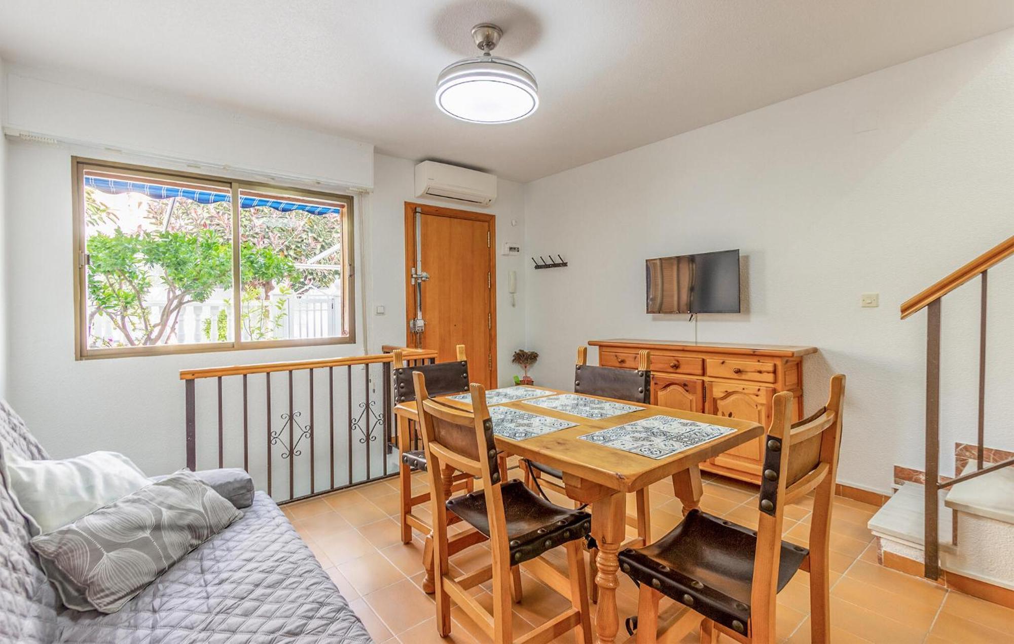 2 Bedroom Awesome Home In Santa Pola Eksteriør bilde